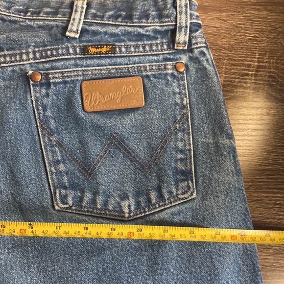 Mens EUC Wrangler Cowboy Cut Blue Denim Jeans Size 42x28 - Picture 10 of 10